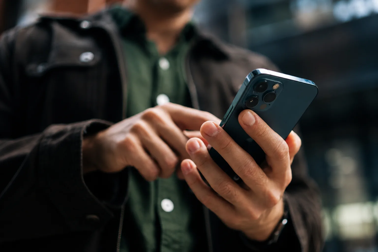 Ortix member reviewing a spending insight on their phone